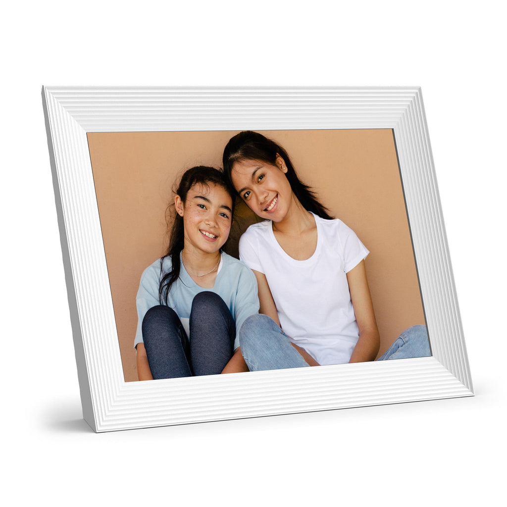 Carver Gravel - Smart HD Digital Picture Frame | Aura